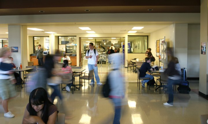 Estudiantes indocumentados en universidades de Nevada tienen recursos.