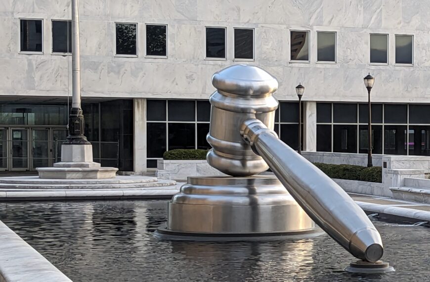 Hablamos con una abogada de inmigración y esto&hellip;