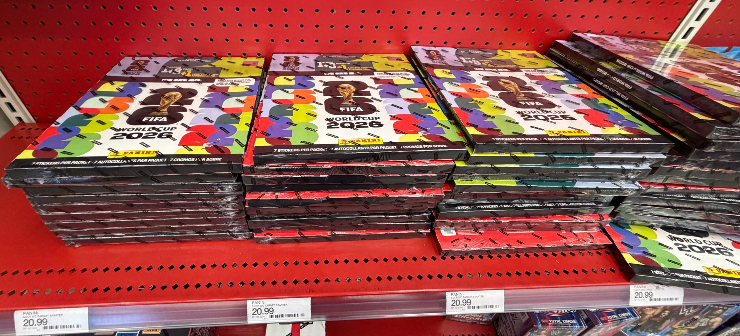 libros coloridos para llenar con cromos